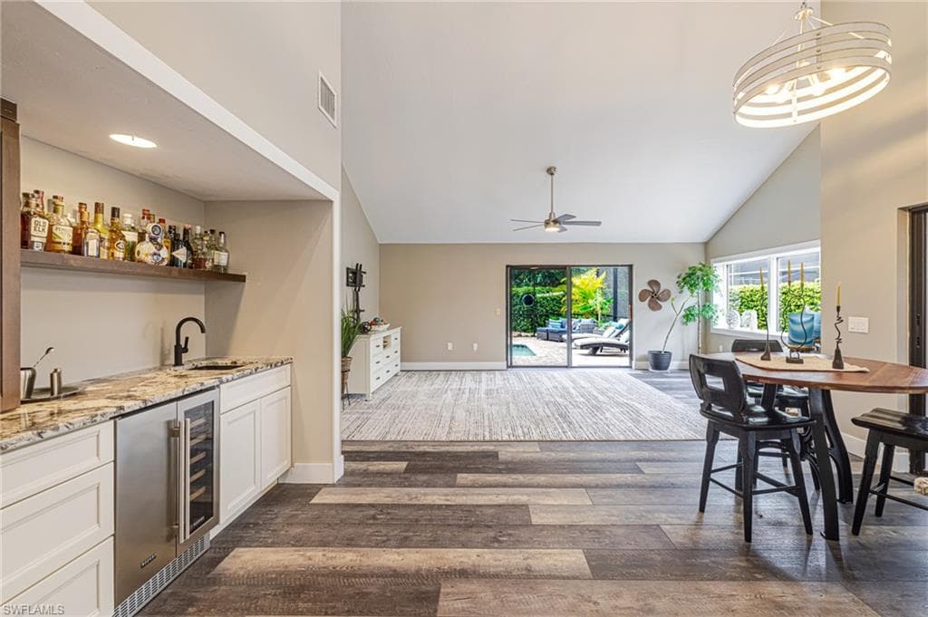 5424 Harbour Castle DR-4