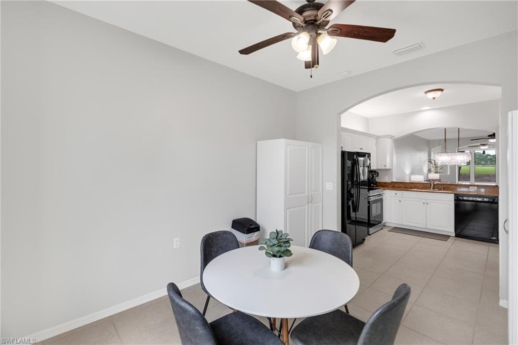 1320 Charleston Square DR 103-22