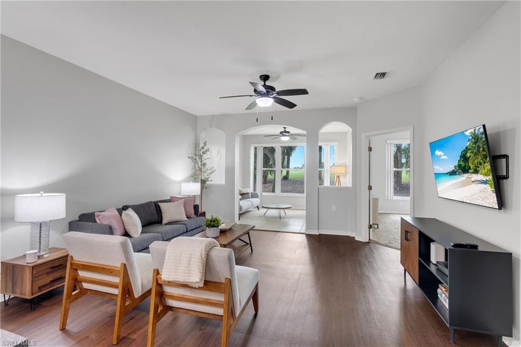 1320 Charleston Square DR 103-25