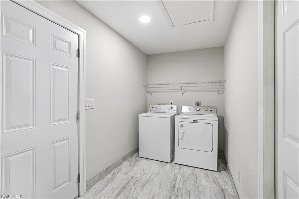 10225 Boca CIR-17