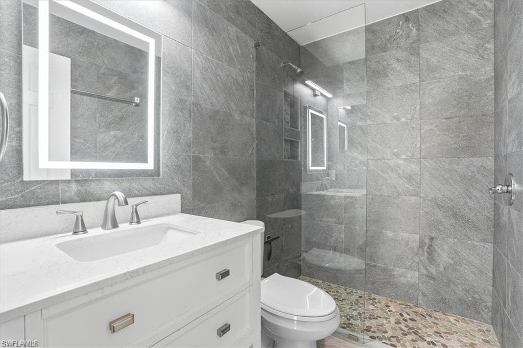 10225 Boca CIR-14