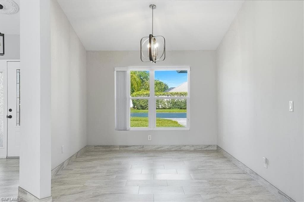 10225 Boca CIR-11