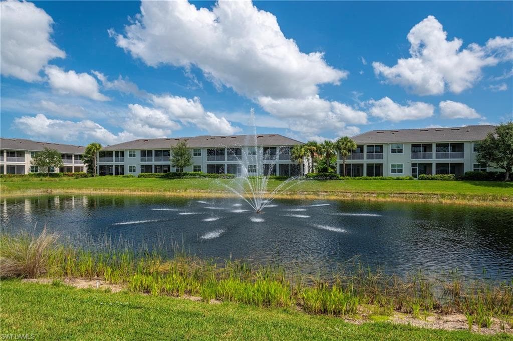 6954 Avalon CIR 702-24