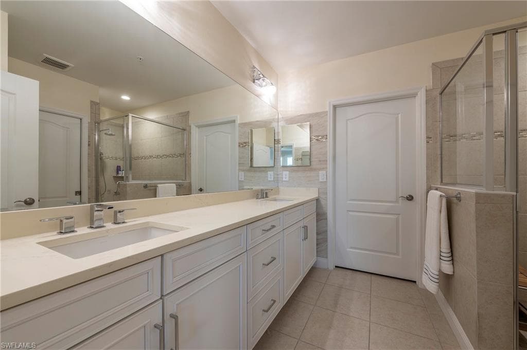 6954 Avalon CIR 702-14