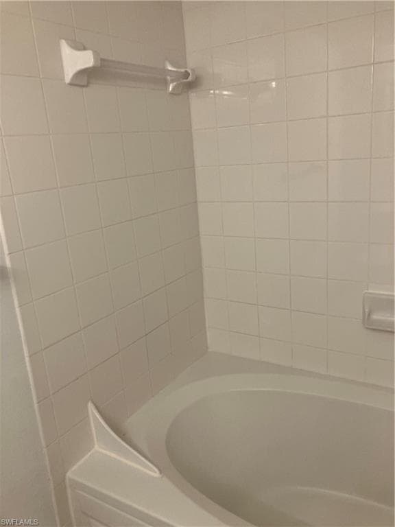 8920 Colonnades CT E 516-17