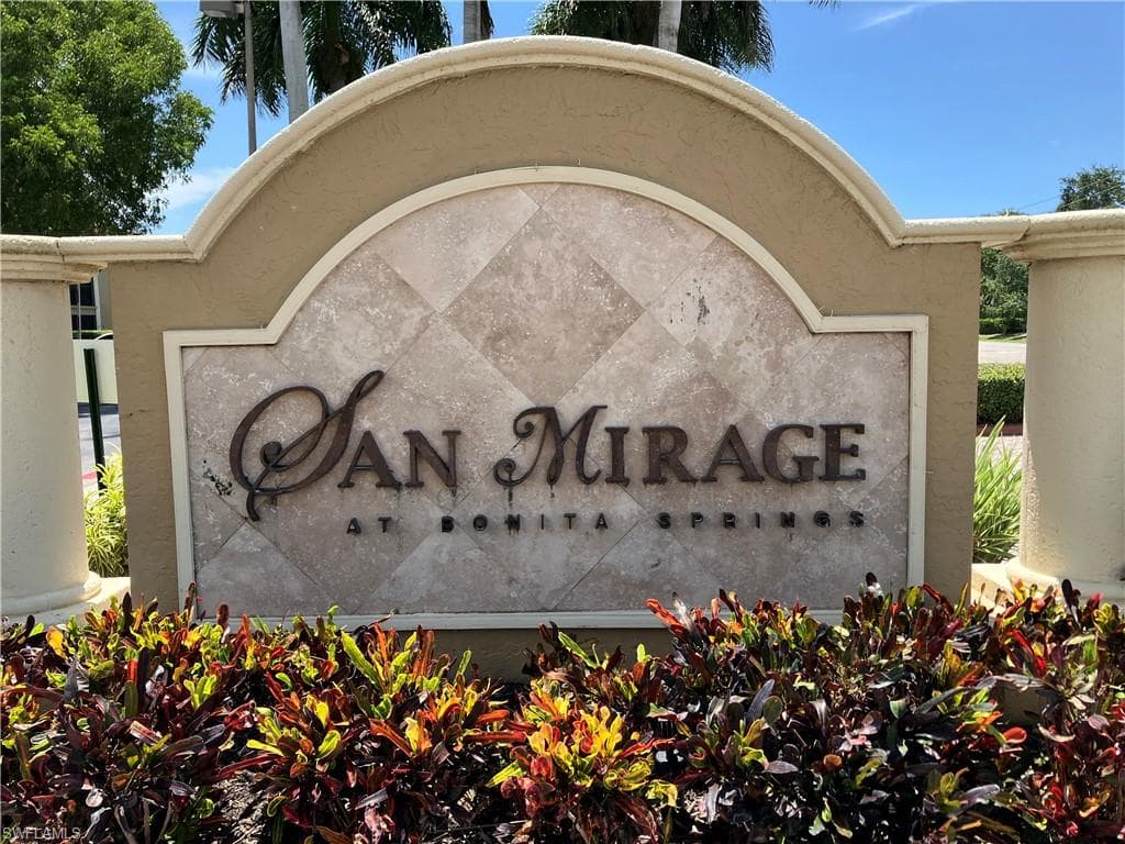 8920 Colonnades CT E 516-1