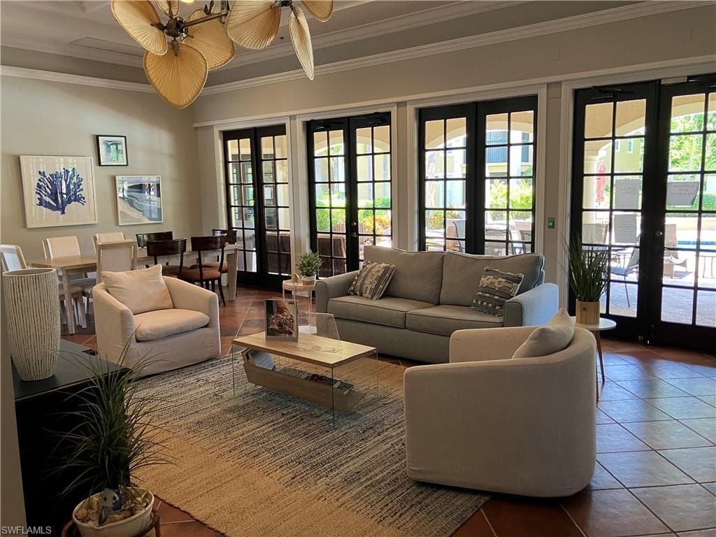 8920 Colonnades CT E 516-38