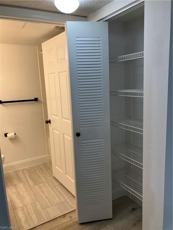 8920 Colonnades CT E 516-18