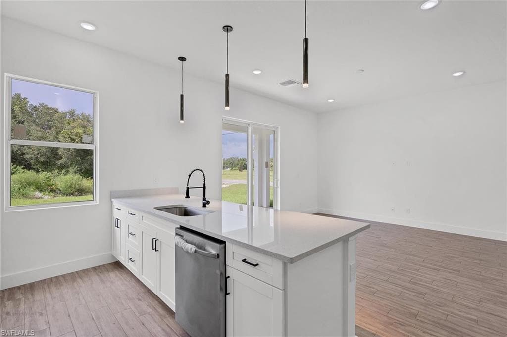2503 Tena AVE N-14