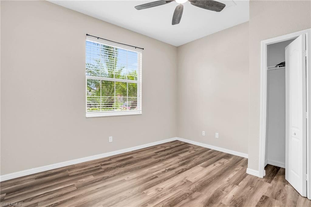 2061 Hamlin ST-12