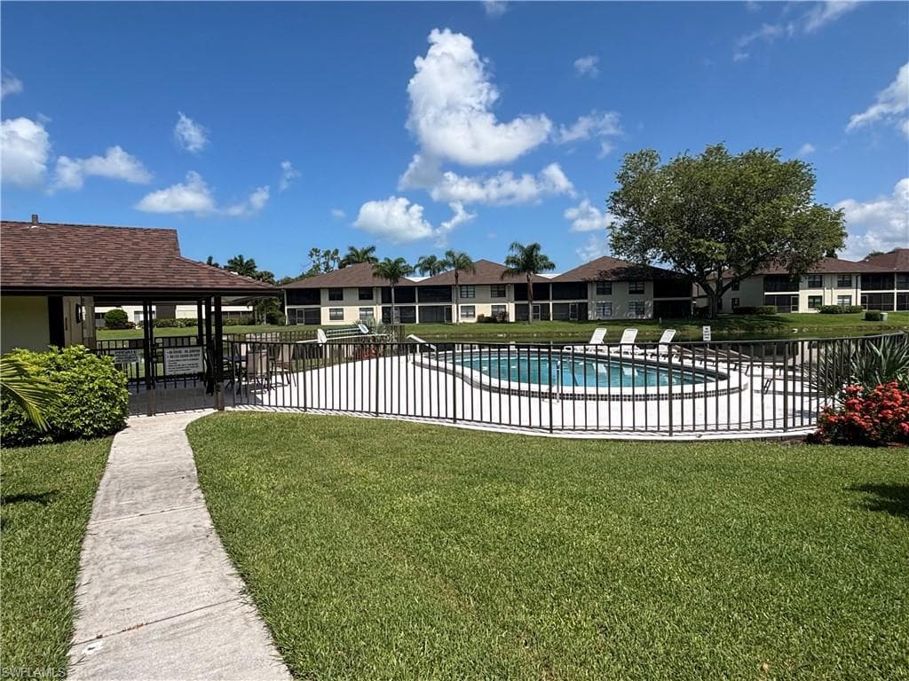1600 Misty Pines CIR 206-17