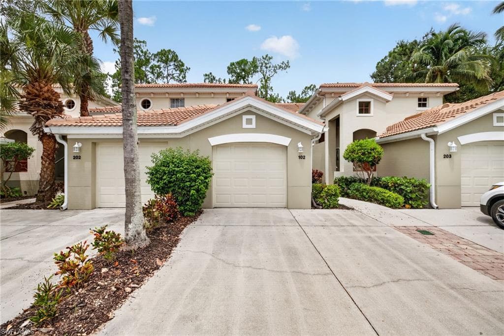 1672 Tarpon Bay DR S 102-26