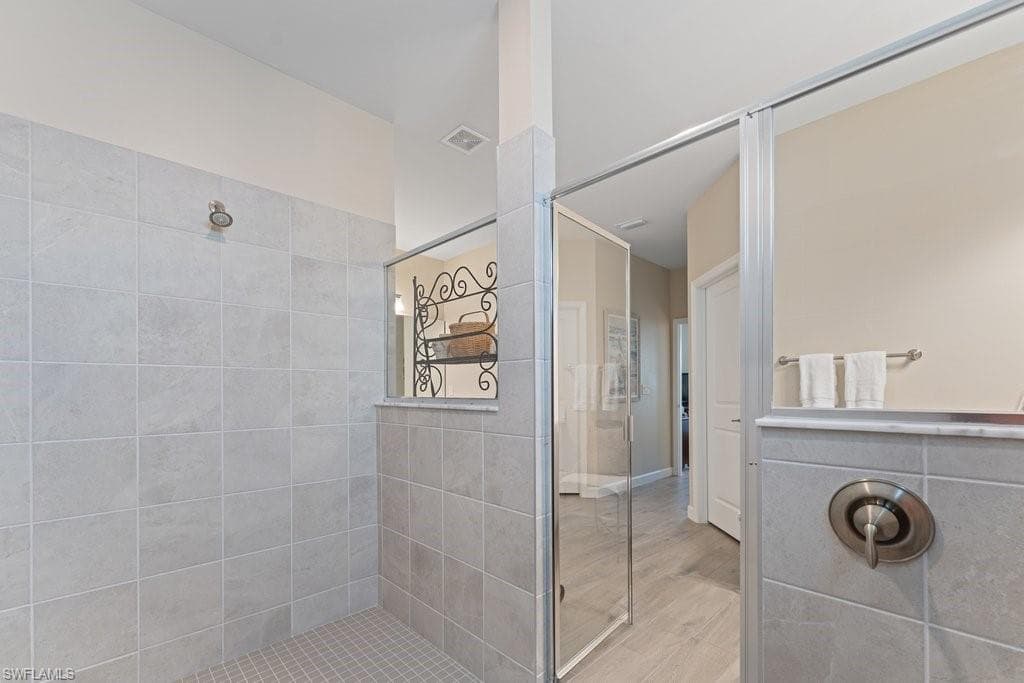 20636 Greenwich PL-23