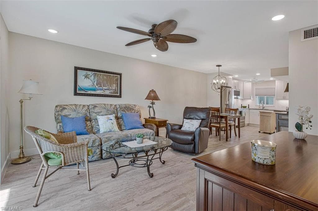 4298 27th CT SW 101-21