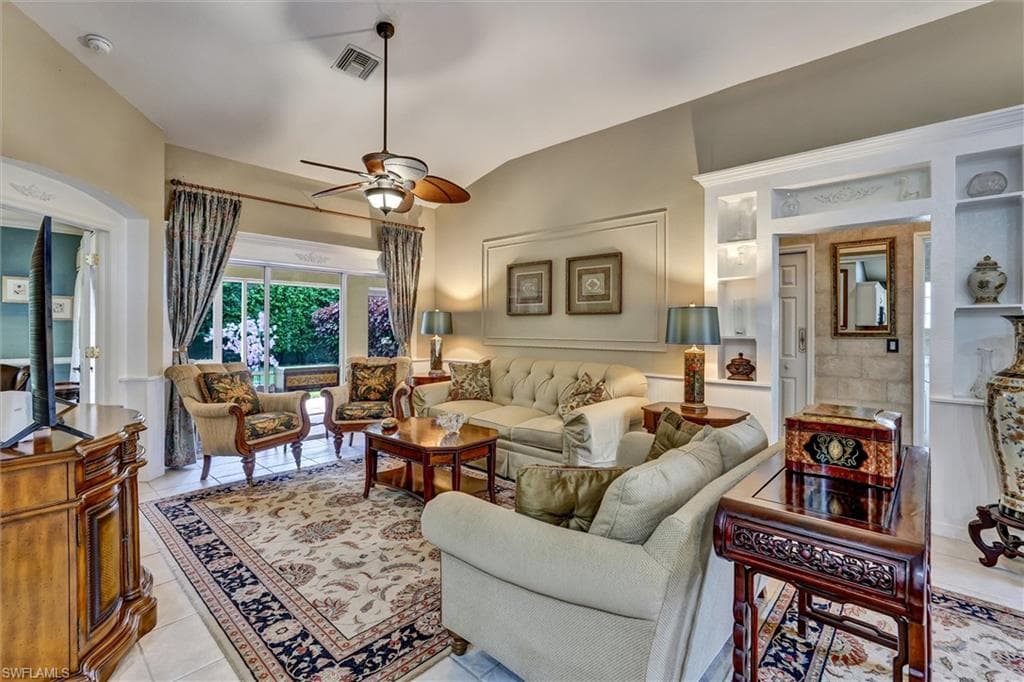 5866 Westbourgh CT-12