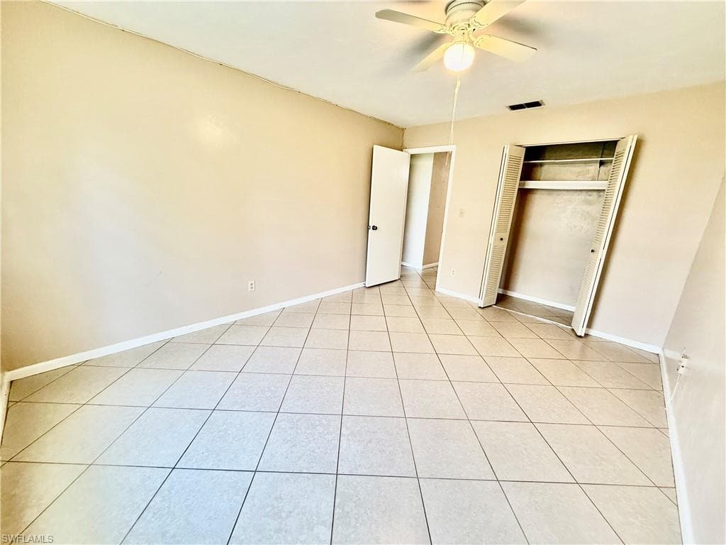 48 Heath Aster LN-16