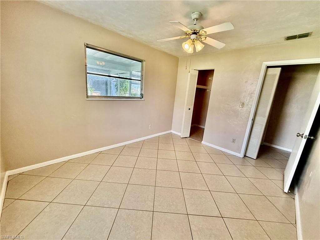 48 Heath Aster LN-19