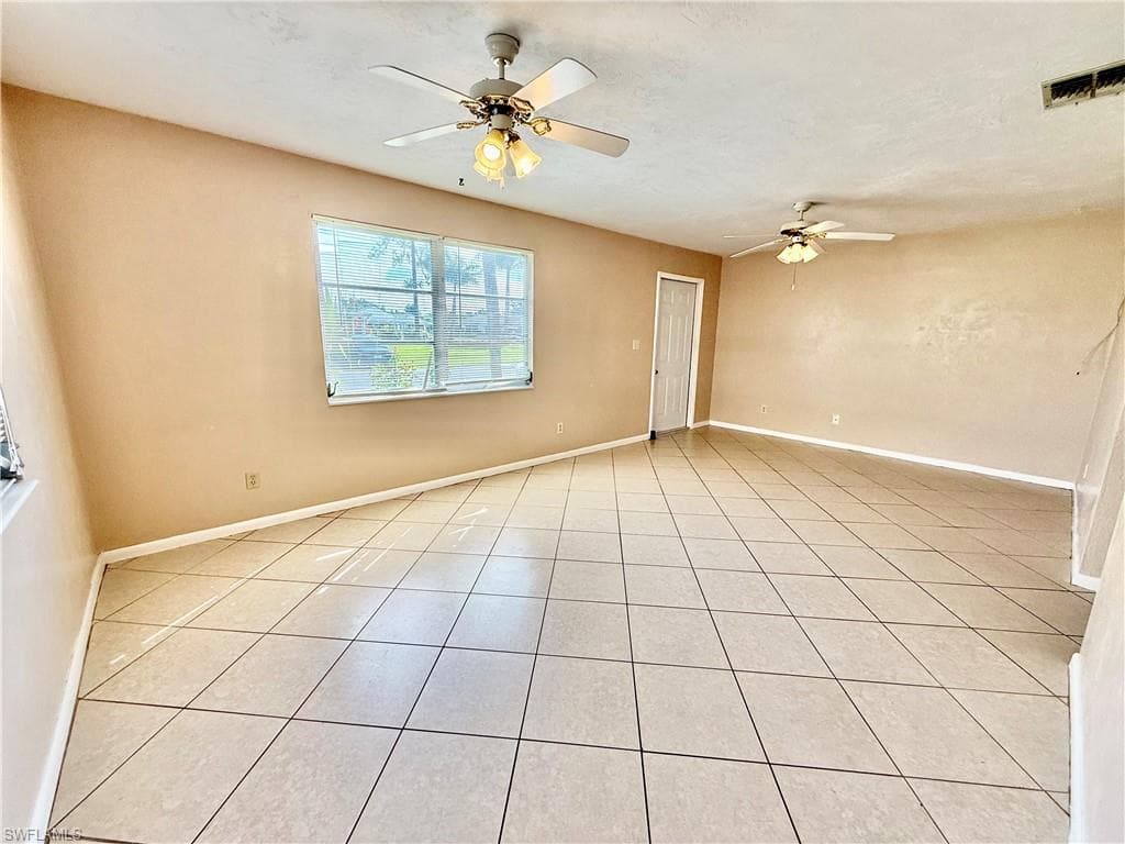48 Heath Aster LN-11
