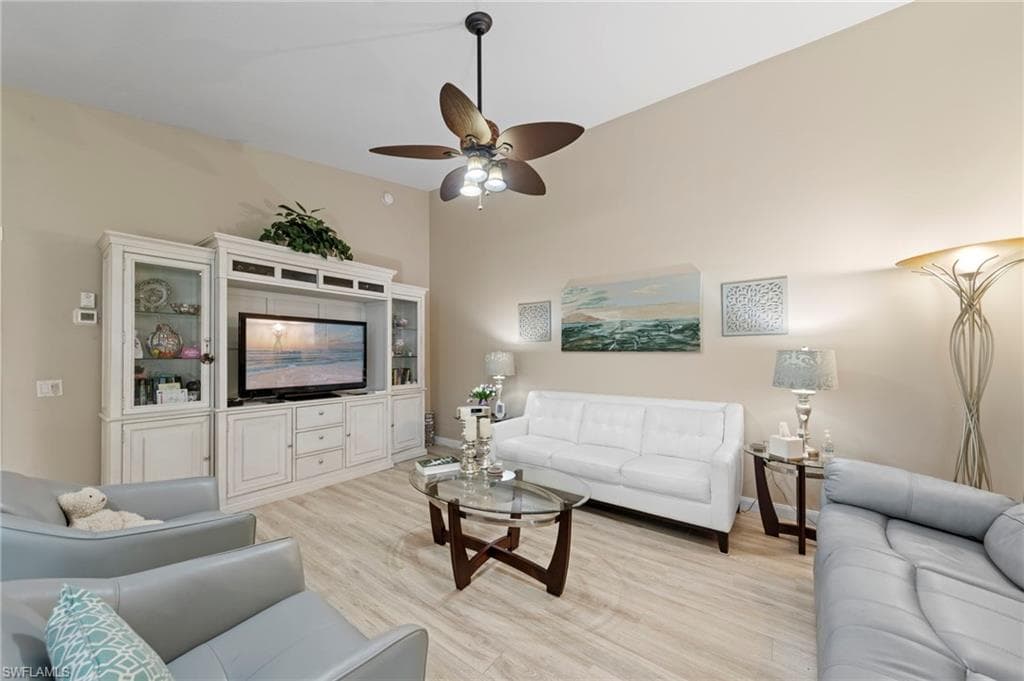 28043 Dorado DR-8