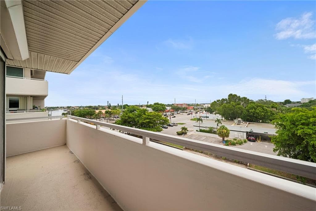 4807 Sunset CT 405-22