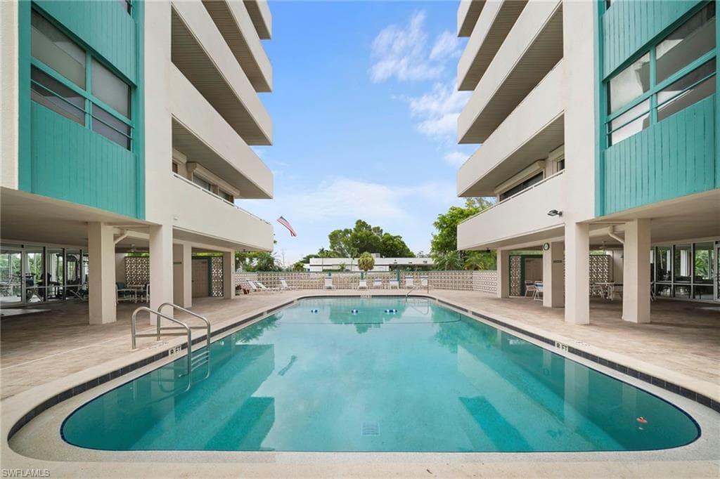4807 Sunset CT 405-1