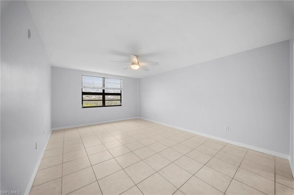 4807 Sunset CT 405-11