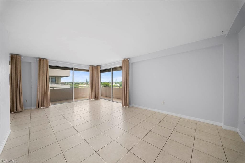 4807 Sunset CT 405-4