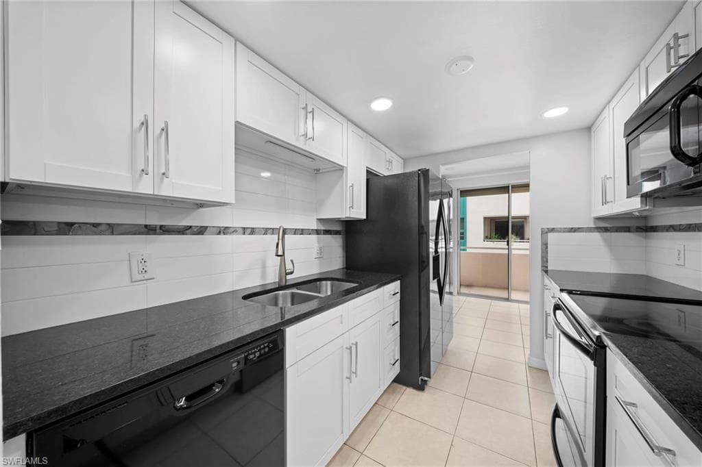 4807 Sunset CT 405-8