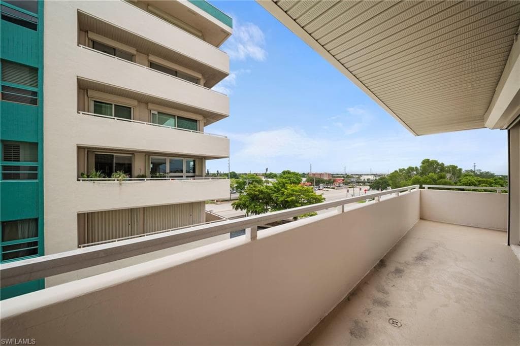 4807 Sunset CT 405-21