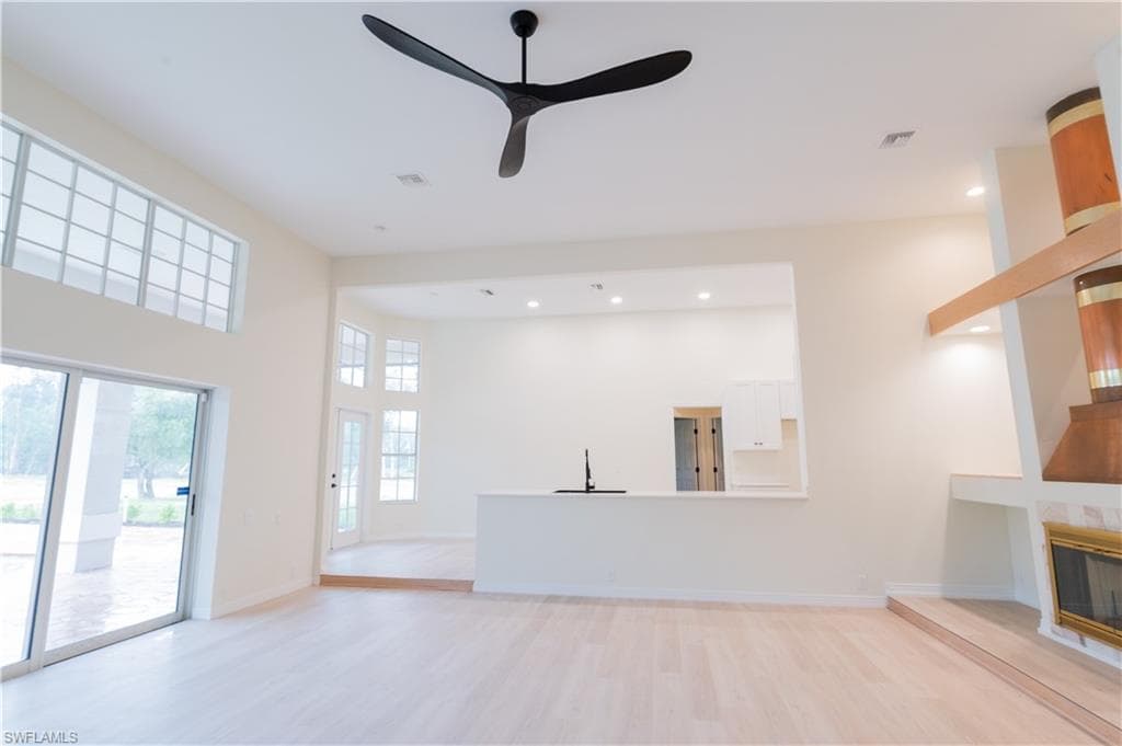 15200 Sweetwater CT-12
