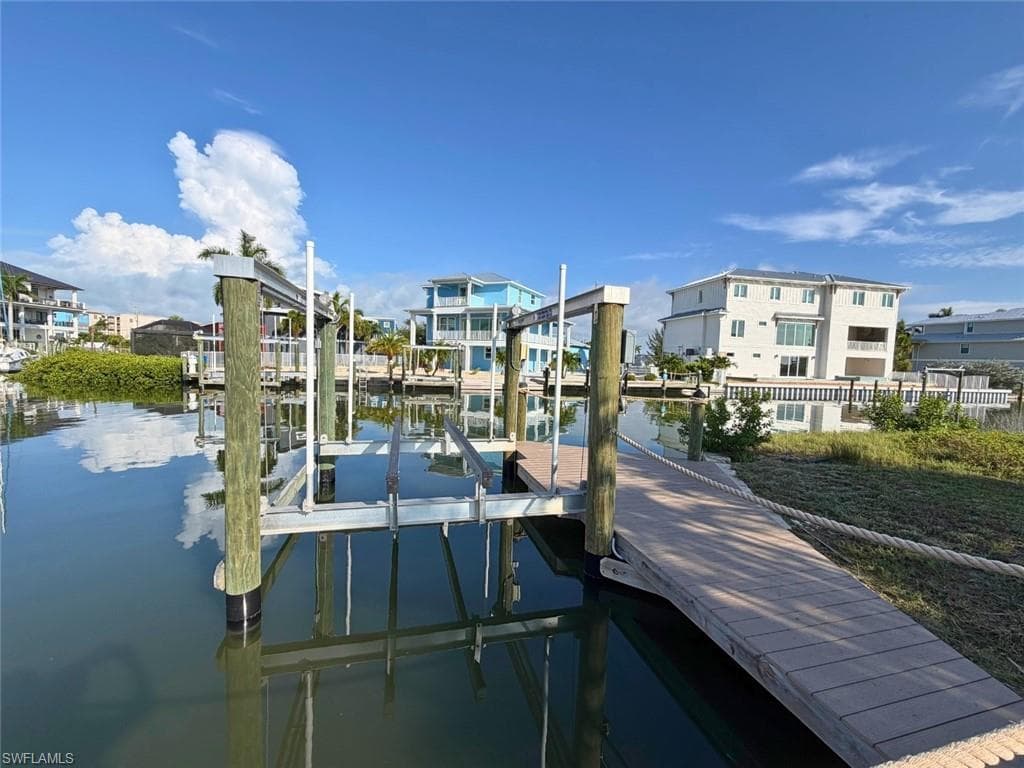 800 3rd ST-15