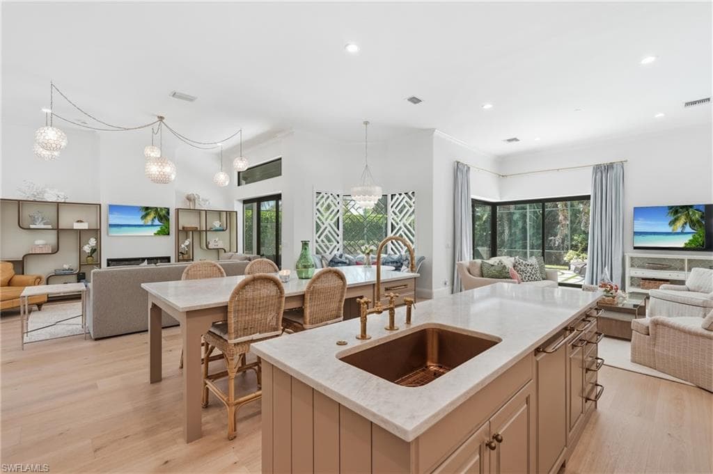 9833 Clear Lake CIR-8
