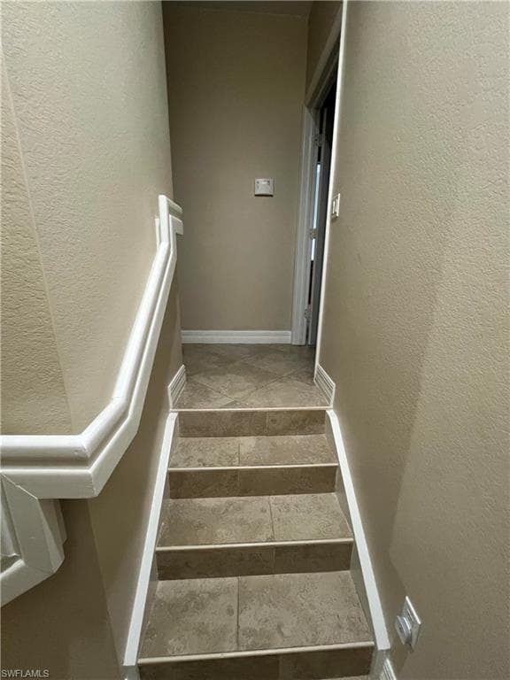 4089 Cherrybrook LOOP-21