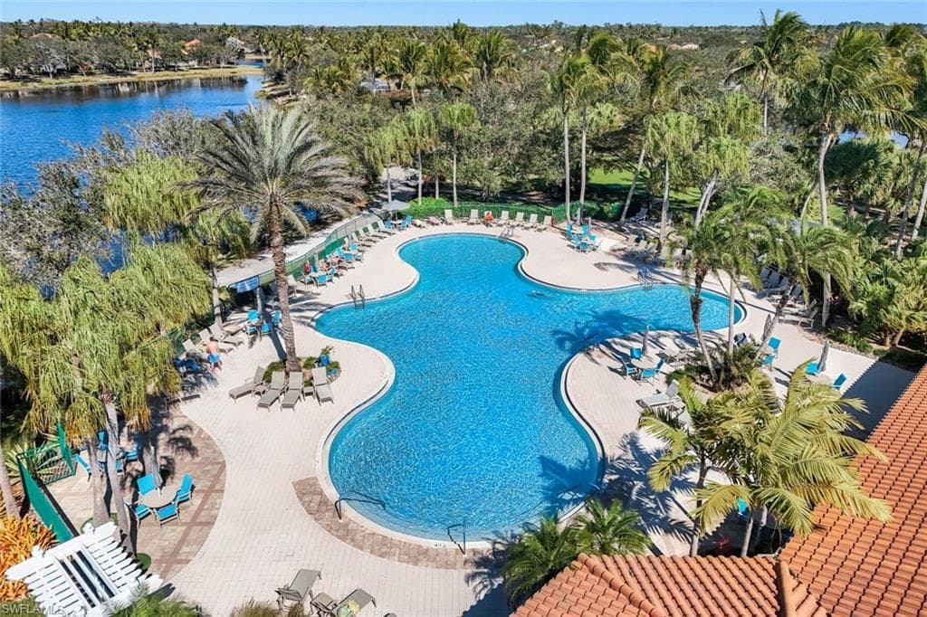 2709 Island Pond LN-32
