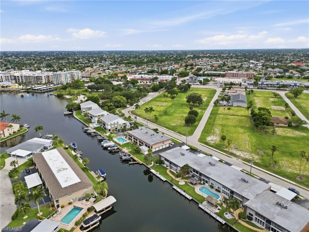 632 Victoria DR 103-26