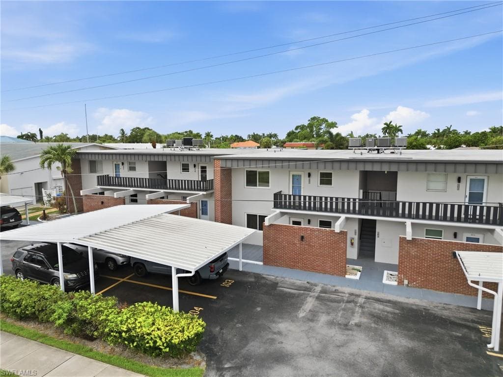 632 Victoria DR 103-28