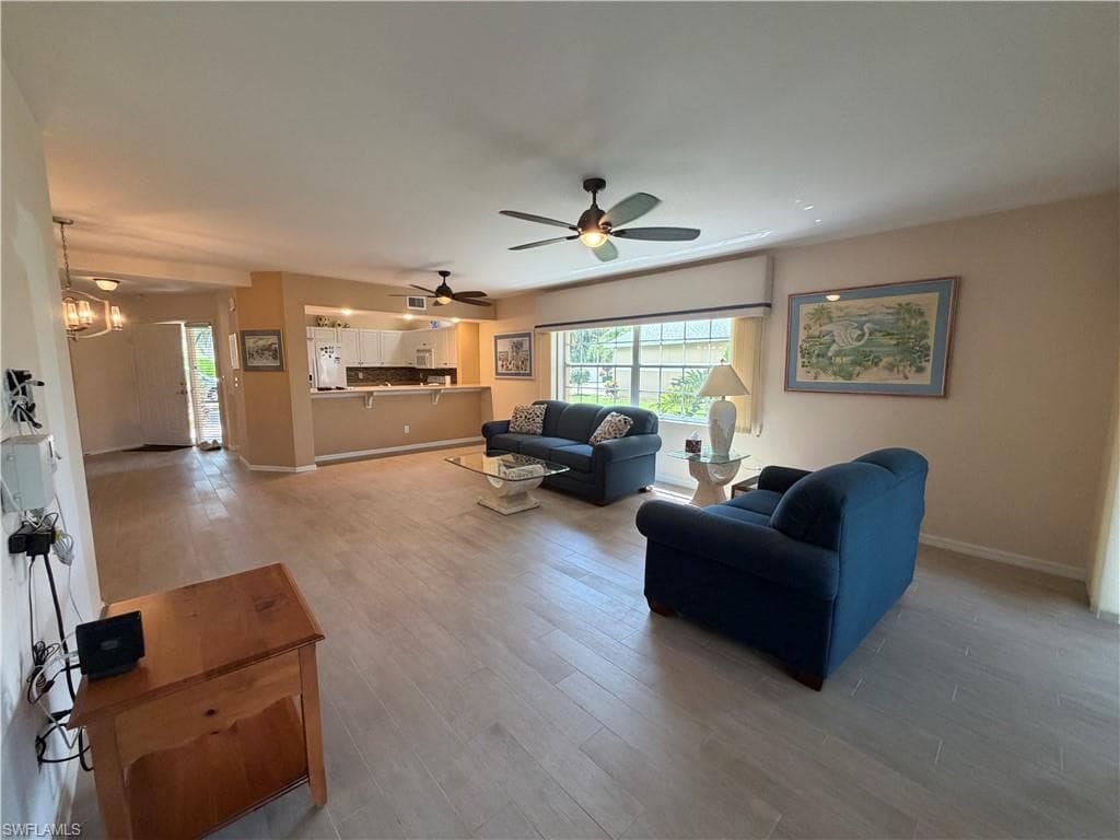 4194 Pensacola AVE-7