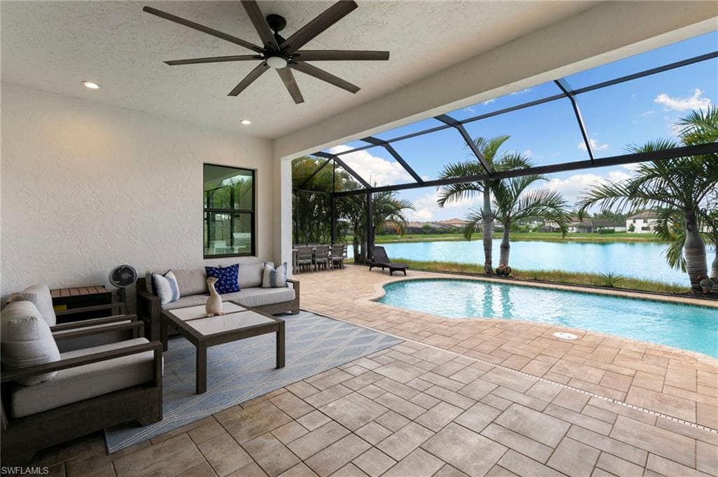 9344 Glenforest DR-32