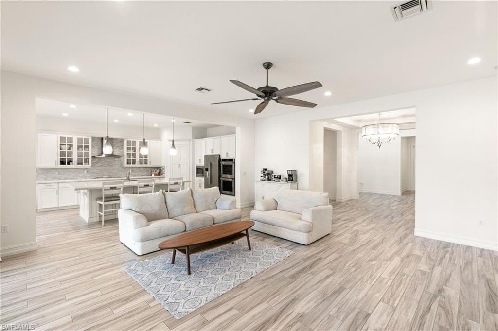 9344 Glenforest DR-5