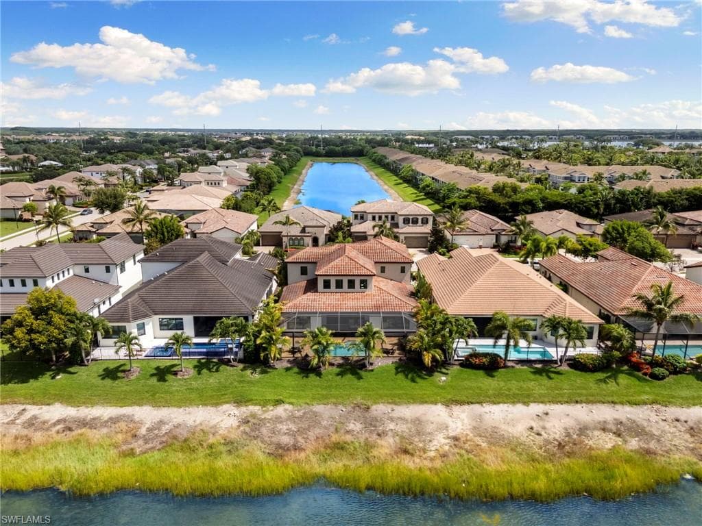 9344 Glenforest DR-41