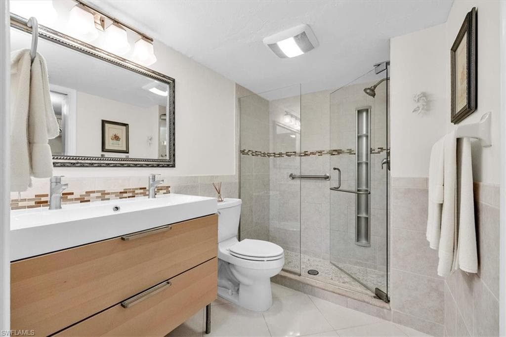 1223 Commonwealth CIR 101-17