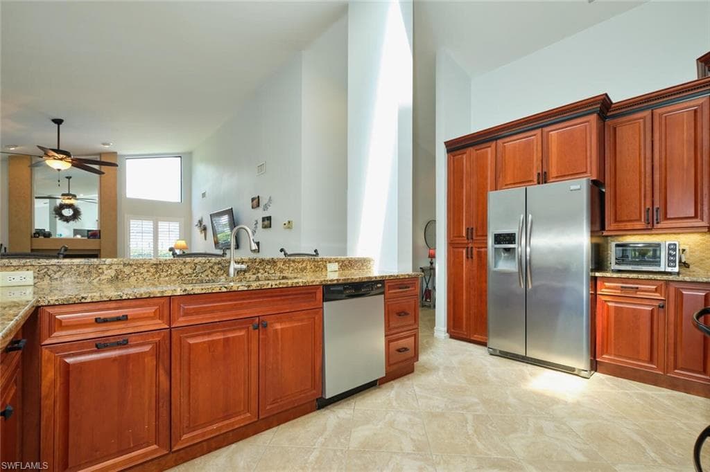 15440 Kilmarnock DR-6