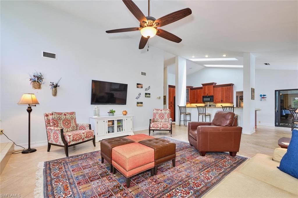 15440 Kilmarnock DR-12