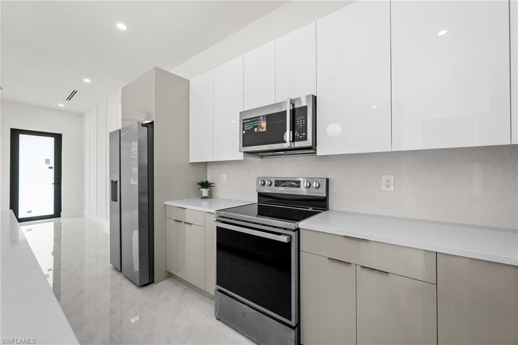 1039 Bassinger AVE S-13
