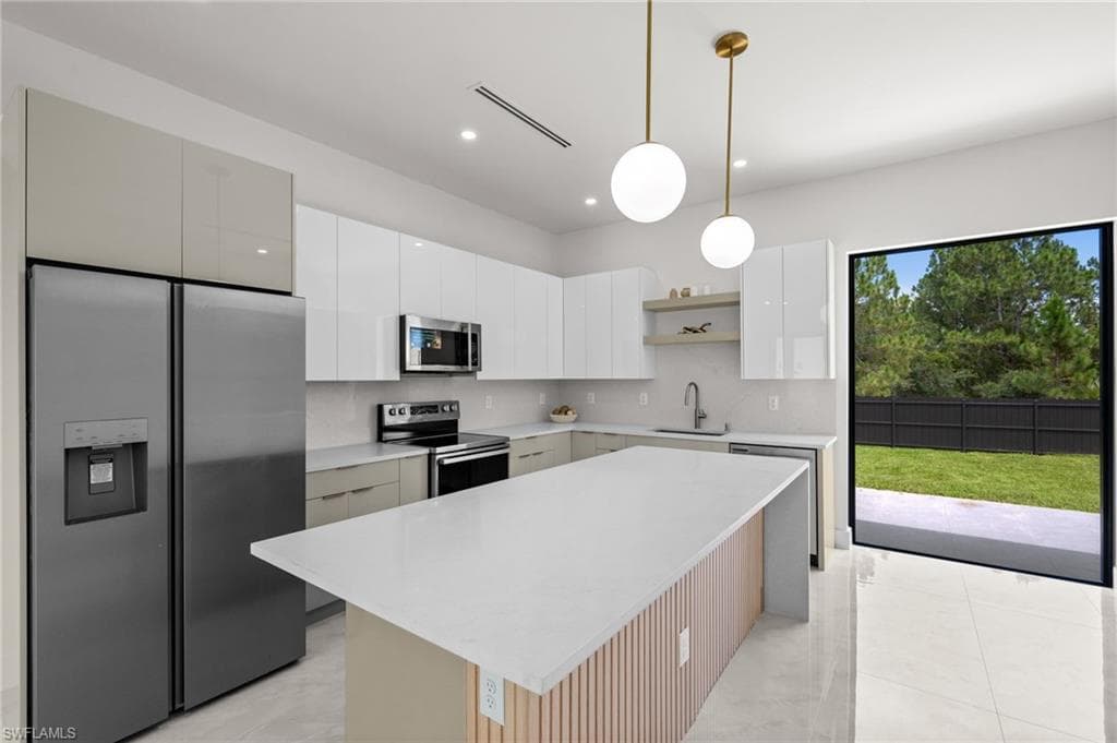 1039 Bassinger AVE S-22