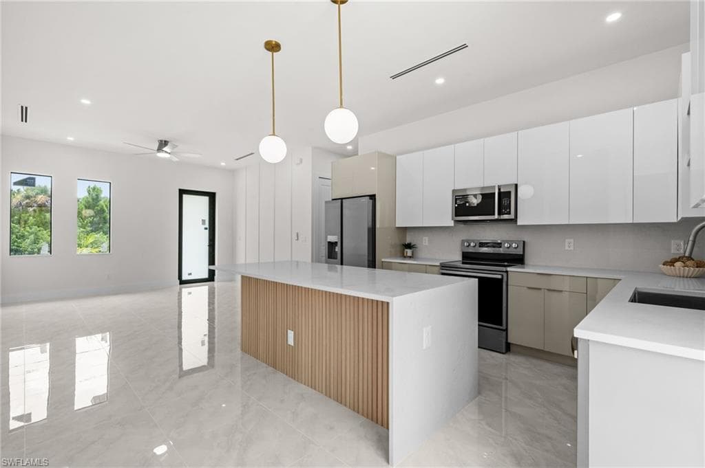 1039 Bassinger AVE S-15