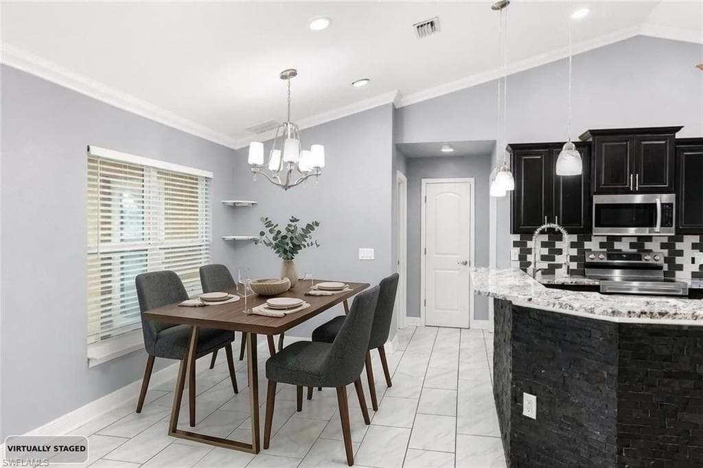 432 Willowbrook DR-6