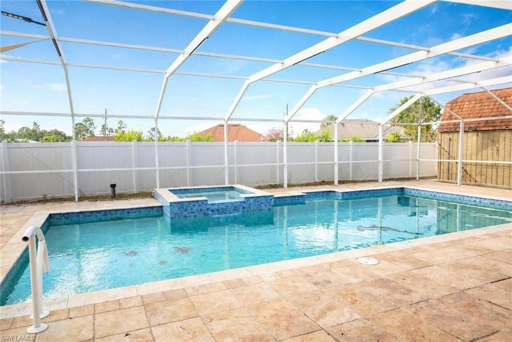 432 Willowbrook DR-16