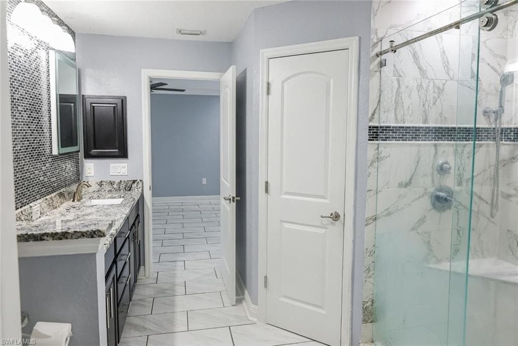 432 Willowbrook DR-12