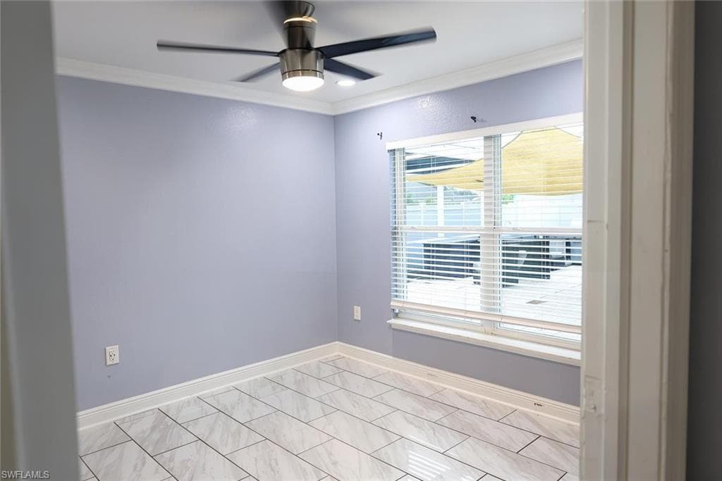 432 Willowbrook DR-9